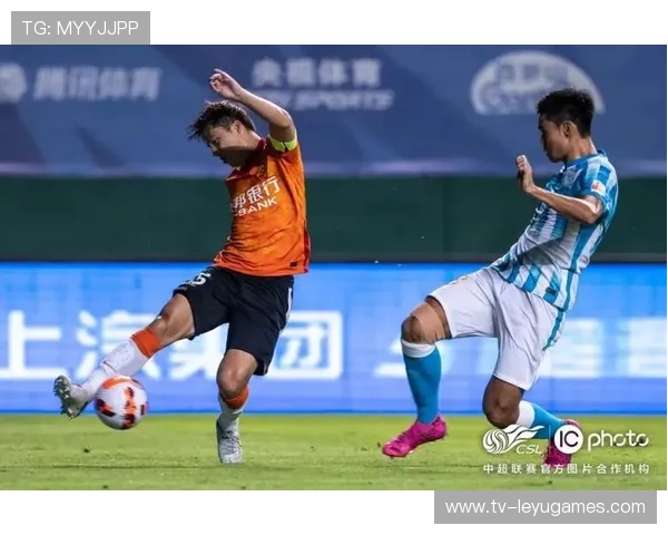 国家队教练强调定位球战术训练 提高死球得分率，定位球战术包括